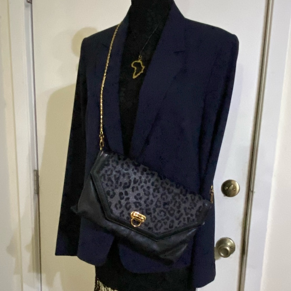 DENTS black clutch & crossbody purse - Picture 12 of 13